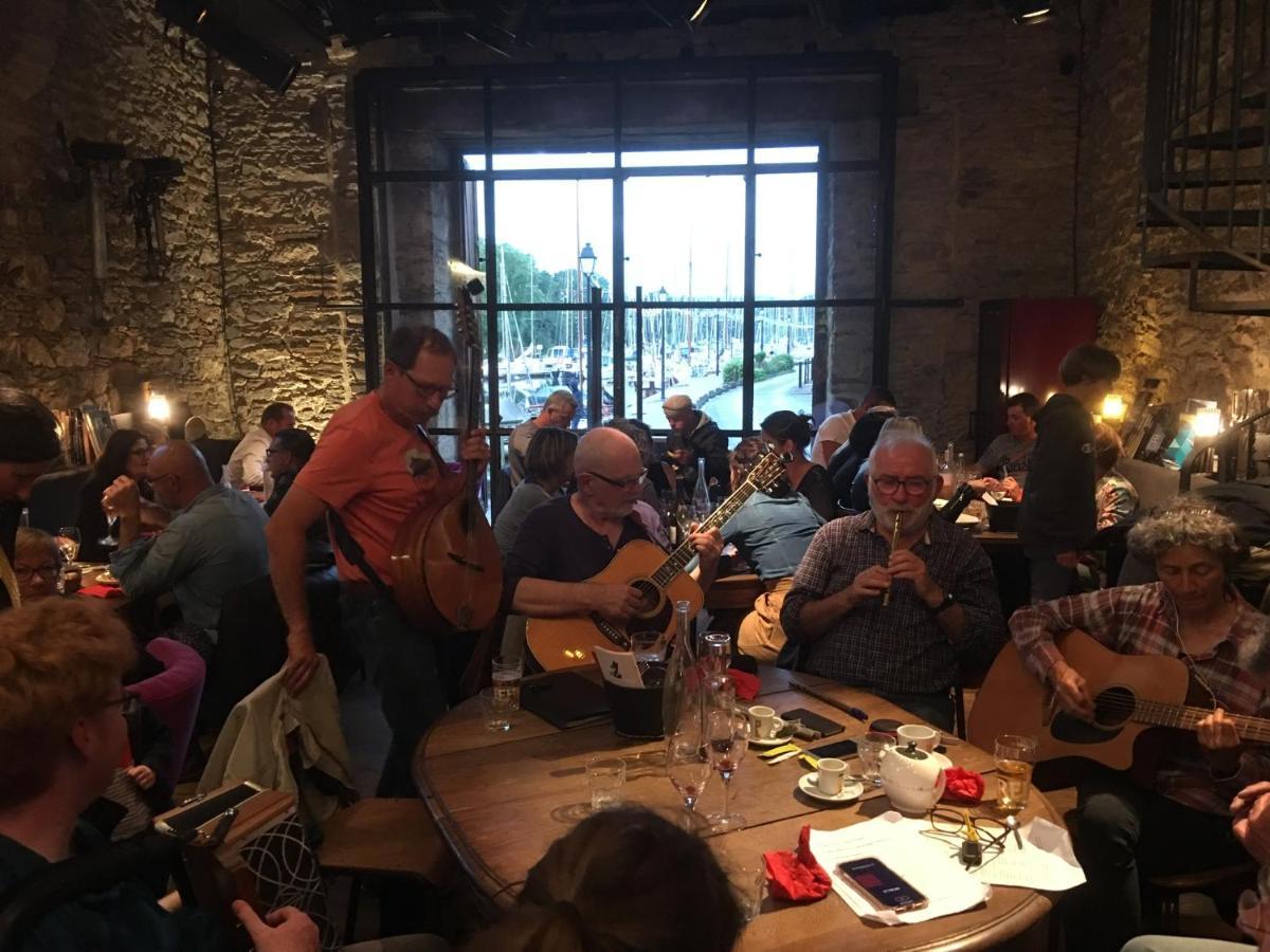 Le Petit Triskell, Gites Culturel A La Roche Bernard, Gite Les Petits Bonheurs Ferel Ngoại thất bức ảnh